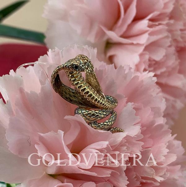 Подвеска "Кобра" из красного золота 585 пробы